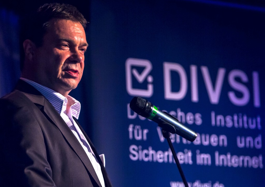 Matthias Kammer: Regeln für das Netz