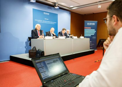 Mehr staatliches Engagement für Sicherheit im Internet gefordert